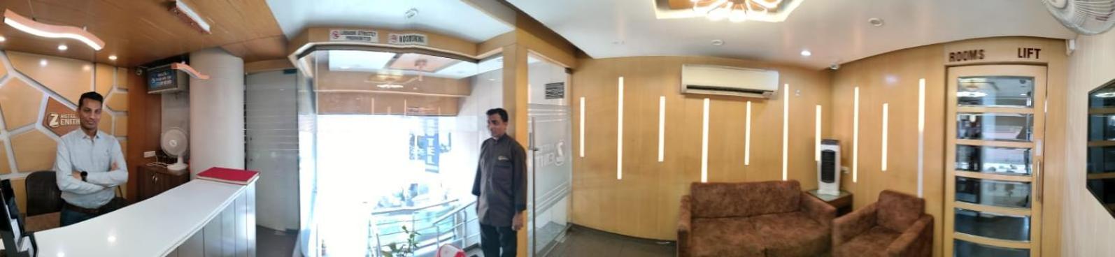 Hotel Zenith Surat Dış mekan fotoğraf